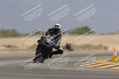 media/Sep-30-2023-SoCal Trackdays (Sat) [[636657bffb]]/Turn 15 (1120am)/